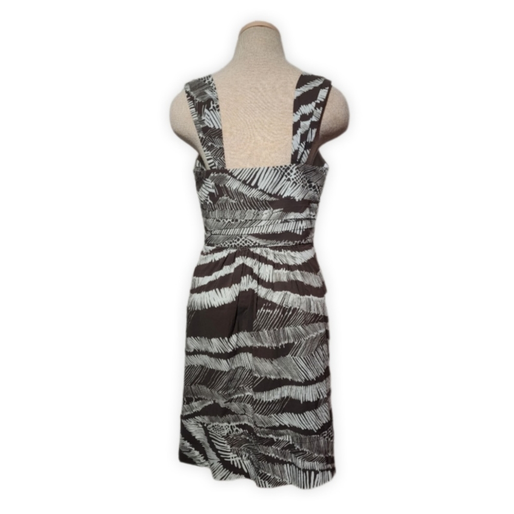 BCBG MaxAzria Tropical Safari Style Dress - Picture 3 of 9
